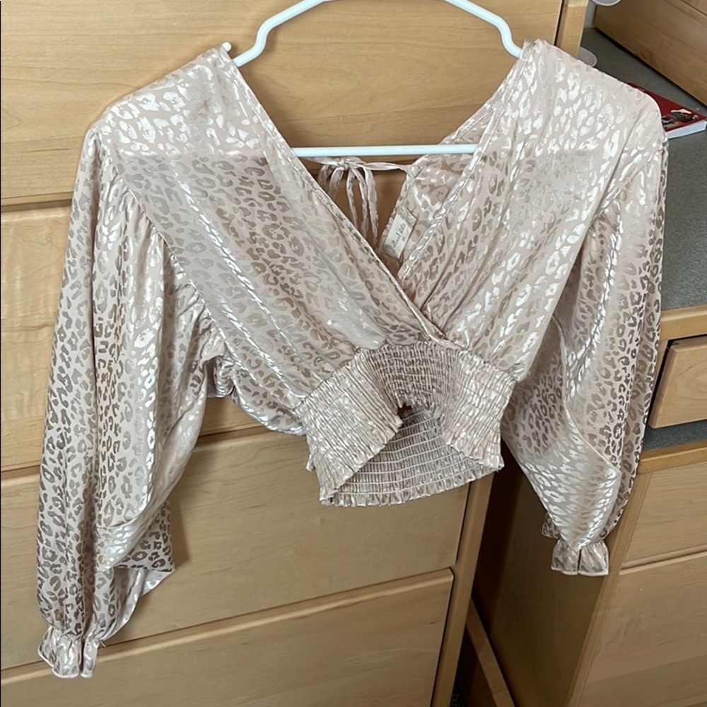 Cropped blouse